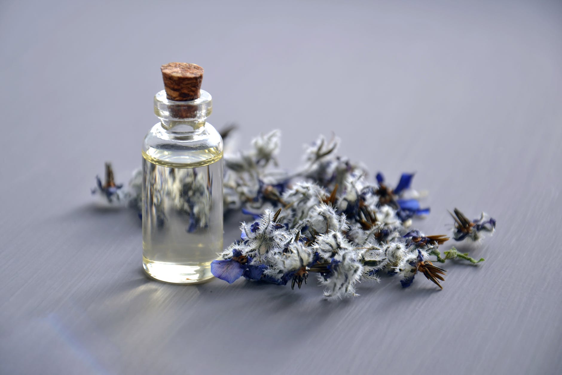 How Aromatherapy Can Help Alzherimer's Patients